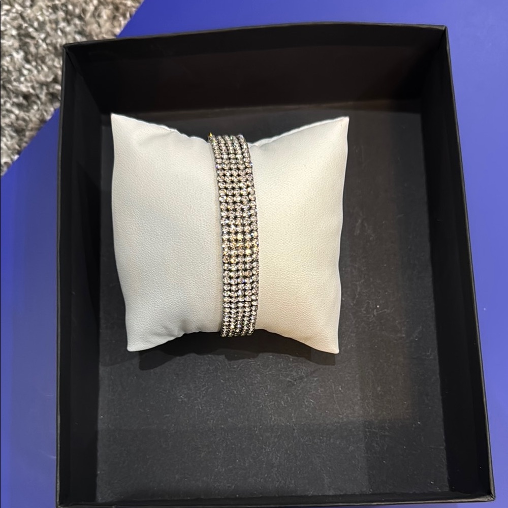 Elegant Silver Rhinestone Bracelet